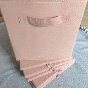 Set of 6 light pink storage bins !